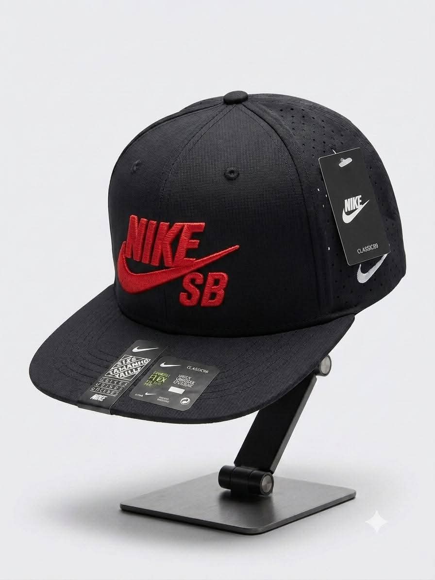 Nike sb noir/rouge plate